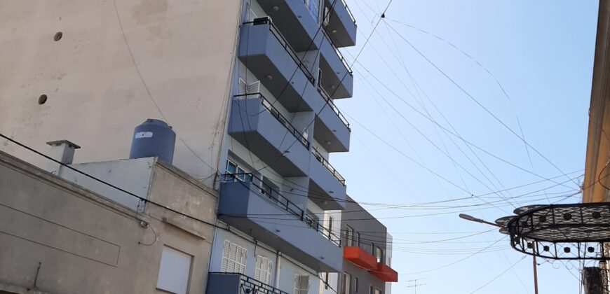 Alquiler Departamento sobre calle Posadas