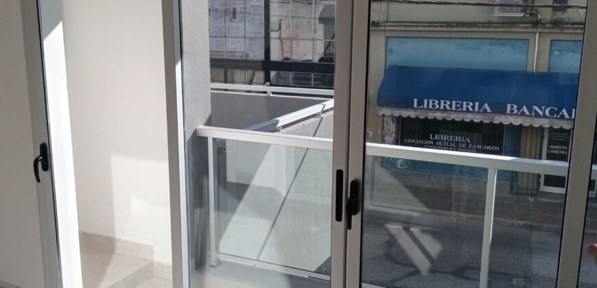 VENTA UNIDADES FUNCIONALES EN EDIFICIO SOBRE CALLE ROCAMORA