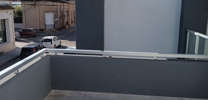 VENTA UNIDADES FUNCIONALES EN EDIFICIO SOBRE CALLE ROCAMORA