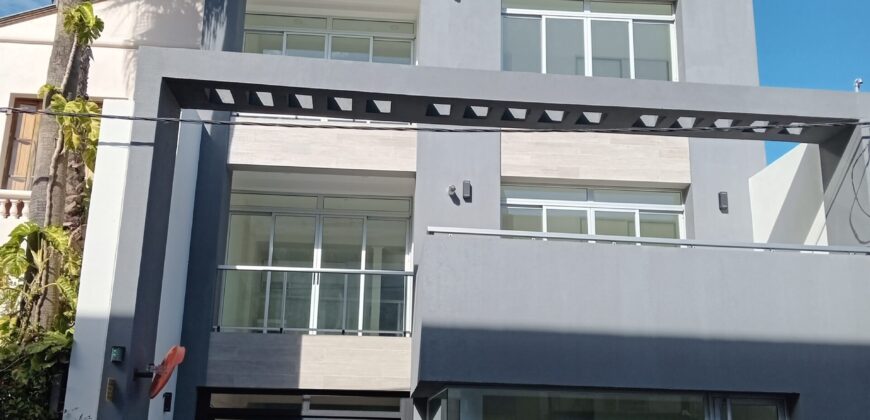 VENTA UNIDADES FUNCIONALES EN EDIFICIO SOBRE CALLE ROCAMORA