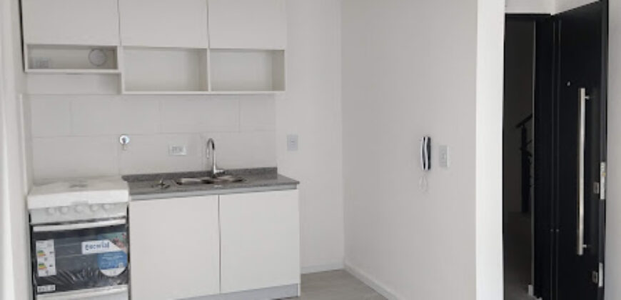 VENTA UNIDADES FUNCIONALES EN EDIFICIO SOBRE CALLE ROCAMORA