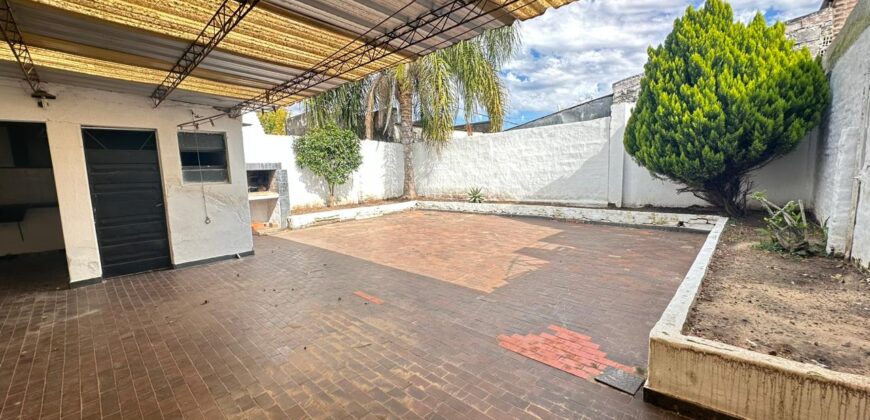 VENTA PROPIEDAD SOBRE CALLE LACAVA BIS