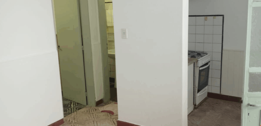 DEPARTAMENTO SOBRE CALLE 25 DE MAYO