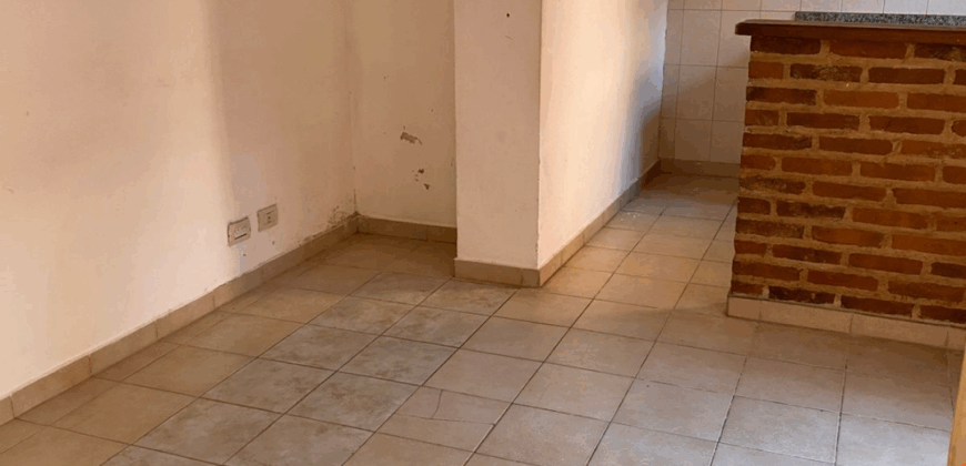 DEPARTAMENTO A UNA CUADRA DE LA PEATONAL