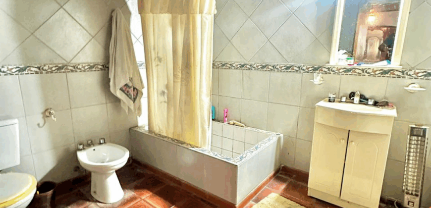 Casa en venta – Zona Club Parque Sur, Cochabamba